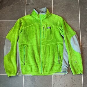 Patagonia R2 Green Fleece Jacket with Gray Trim